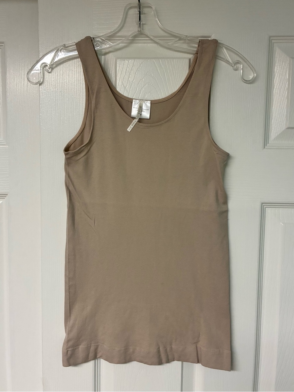 NIP Seamless Tank Top, Macchiato, by “Nine 1 Eight” Size S/M